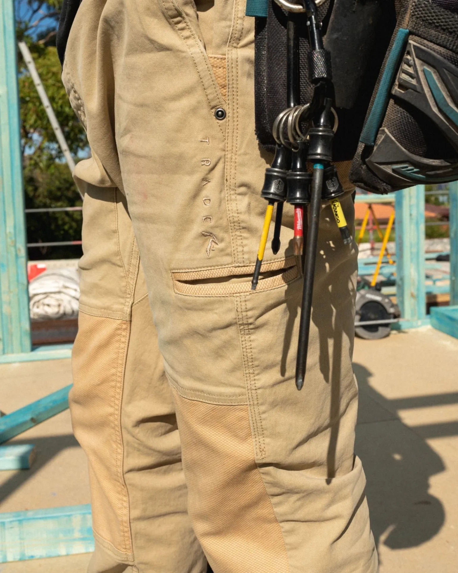 Heavy Lifts Elastic Pant | Rusty Cheap