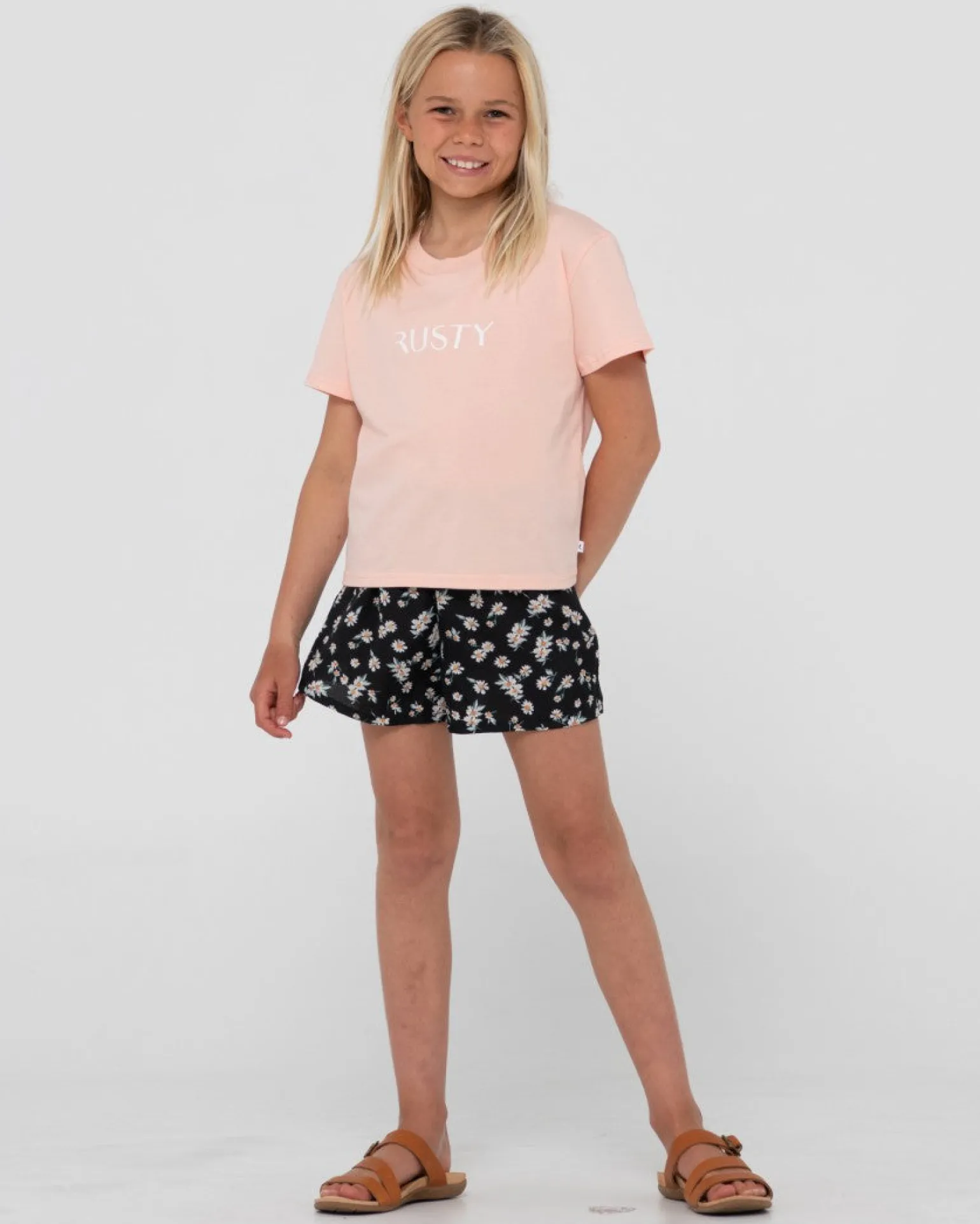Signature Graphic Relaxed Tee Girls | Rusty Fashion