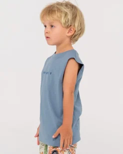 Short Cut 2 Muscle Runts | Rusty Outlet