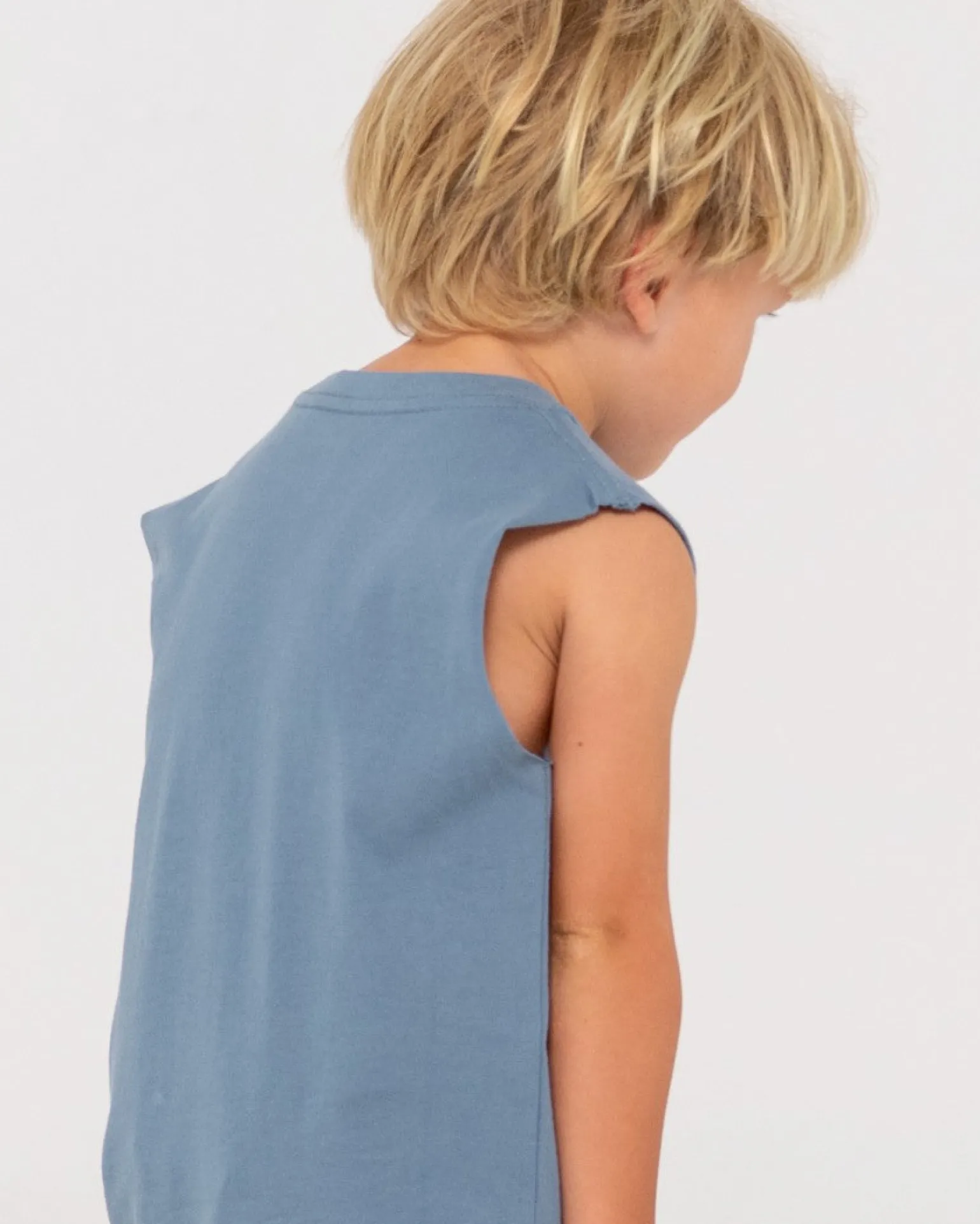 Short Cut 2 Muscle Runts | Rusty Outlet