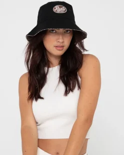 Vacay Time Reversible Bucket Hat | Rusty Online